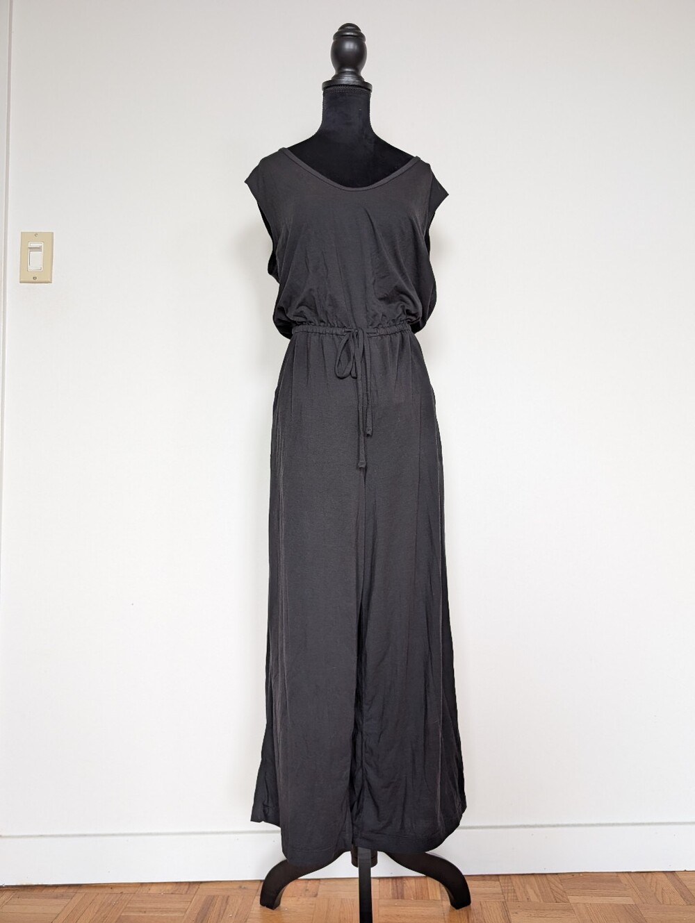 Super Stretchy And Flowy Black Kit + Ace Romper Size XS